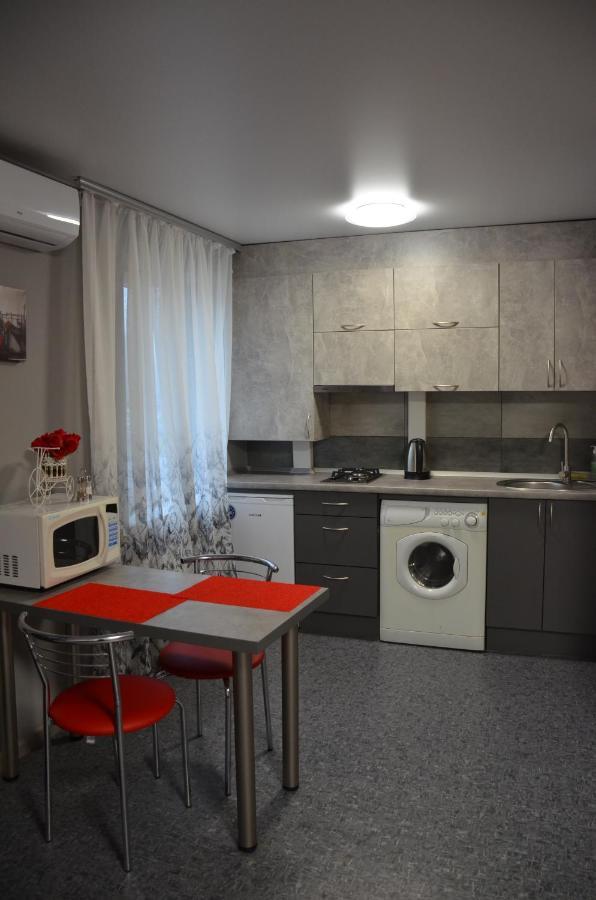 Апартаменти По Проспекту Поля Будинок 90 Dnipro Bagian luar foto